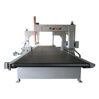 Cortador de esponja vertical totalmente automático de trabajo pesado con ajuste digital de grosor y tamaño de mesa de 7000x2300 mm